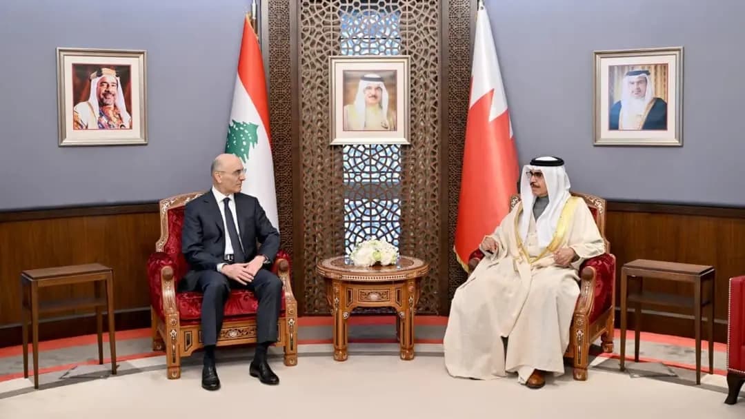 الحجار يبحث مع نظيره البحريني تعزيز التعاون الأمني