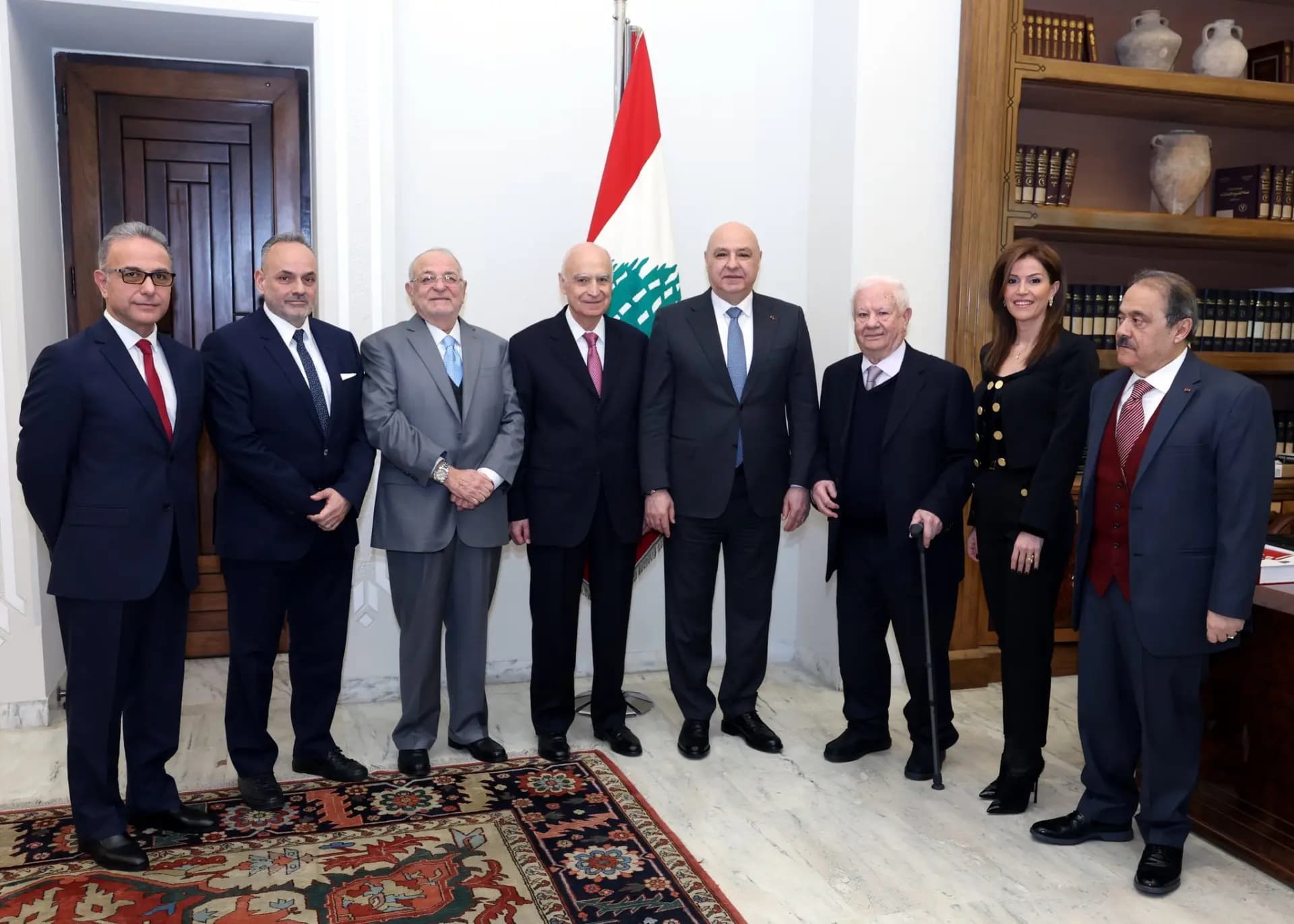 عون يدعو لإعادة نهضة كازينو لبنان