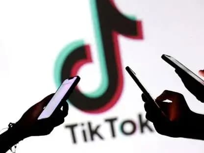 تيك توك بملكية "أمريكيين عظماء".. إعلان من ترامب