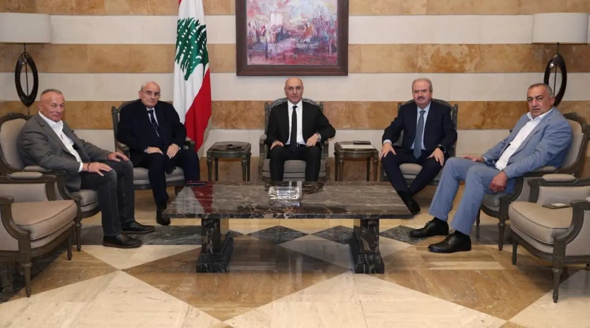 الحجار ومنسى يبحثون مطالب المتقاعدين