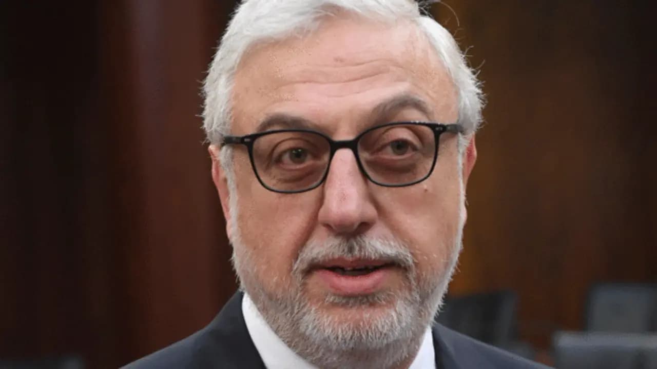 الصمد: موقع رئاسة الوزراء مهمش.. وهناك خلل!