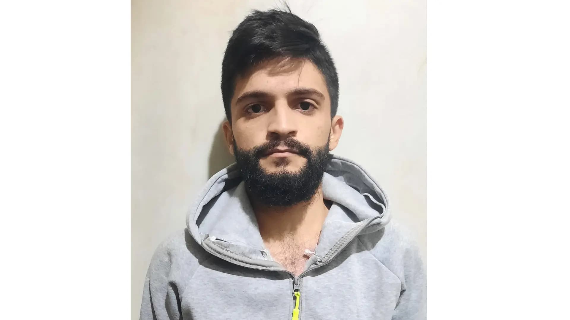 برصيده أكثر من 400 عملية سلب ونشل وسرقة.. هل وقعتم ضحية أعماله؟