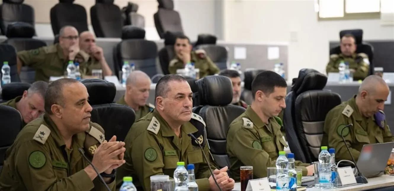 إسرائيل ترفع الجهوزية العسكرية.. زامير يتحدث عن عمليات هجومية واسعة