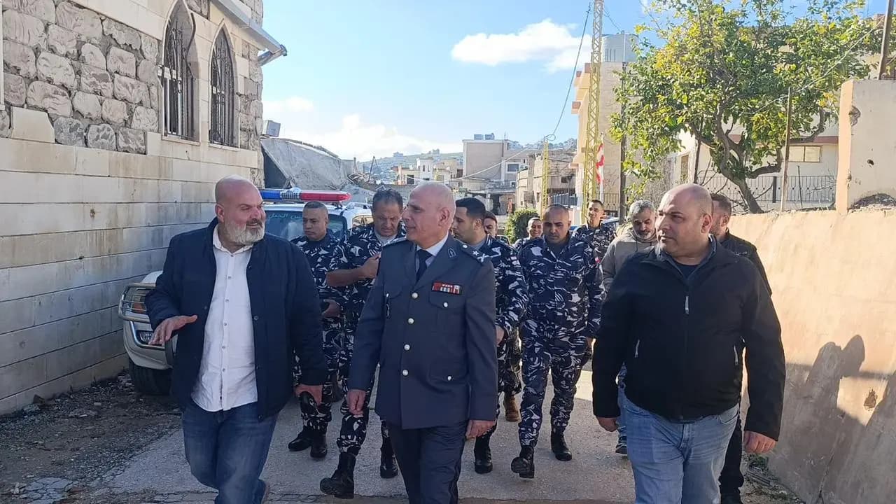 قائد الدرك يزور مخفر ميس الجبل وحولا