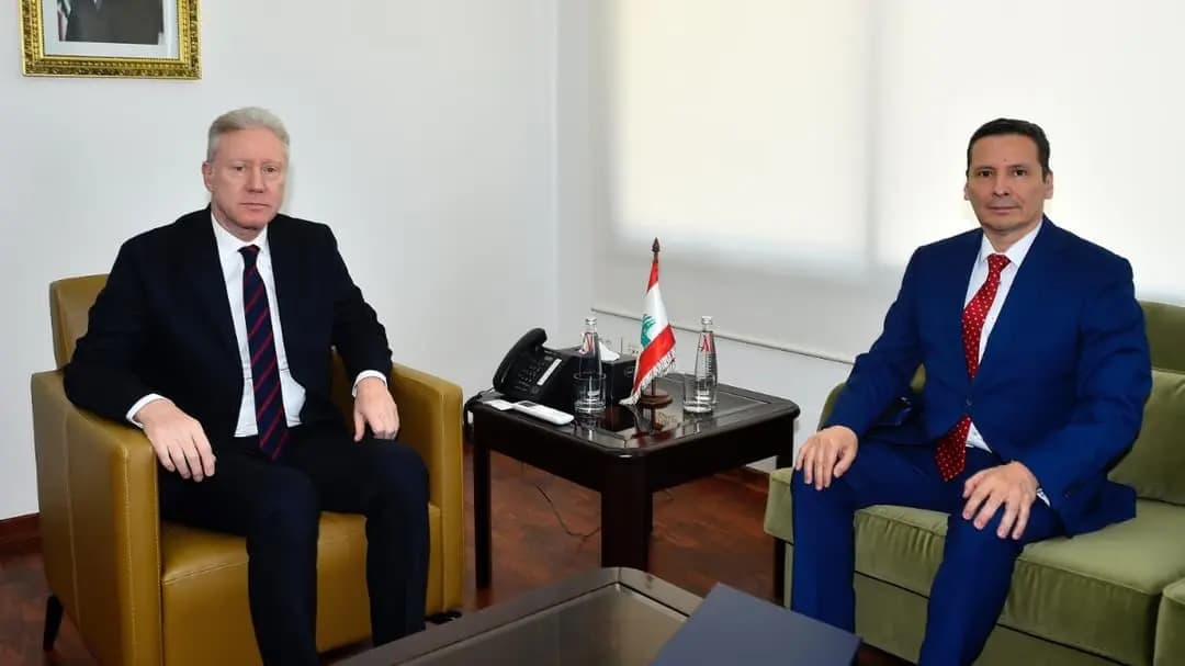 بين كولومبيا وإسبانيا.. رجي يعزّز العلاقات ويودّع سانتوس أغوادو