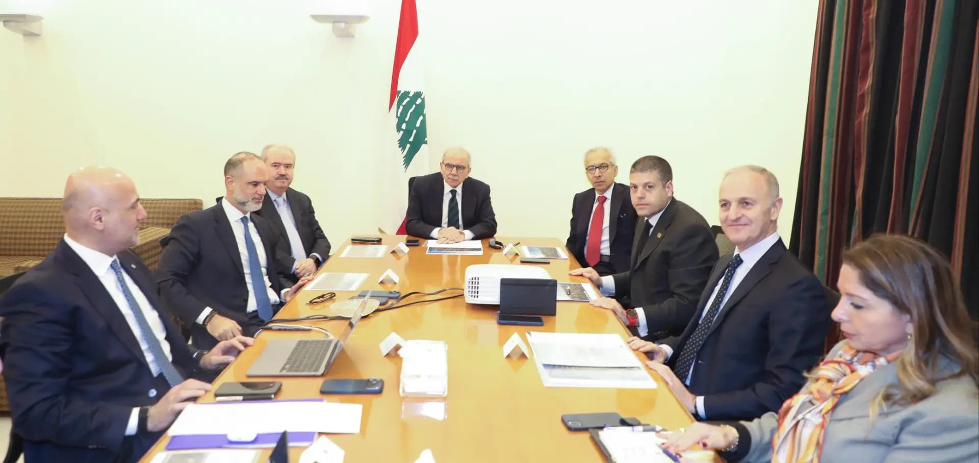اجتماع حكومي لتطوير مرفأ بيروت وزيادة قدرته التشغيلية