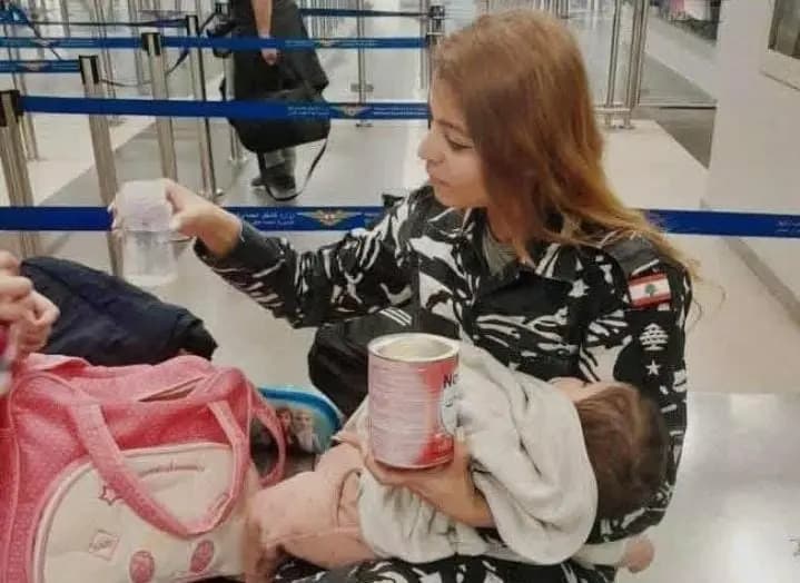 بطلة المطار تُكرَّم!