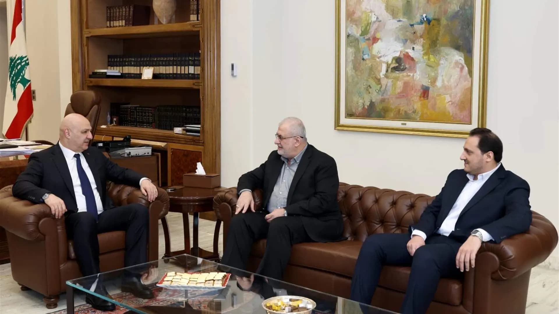 لقاء عون ـ رعد فتح باب الحوار في لحظة ضغوط