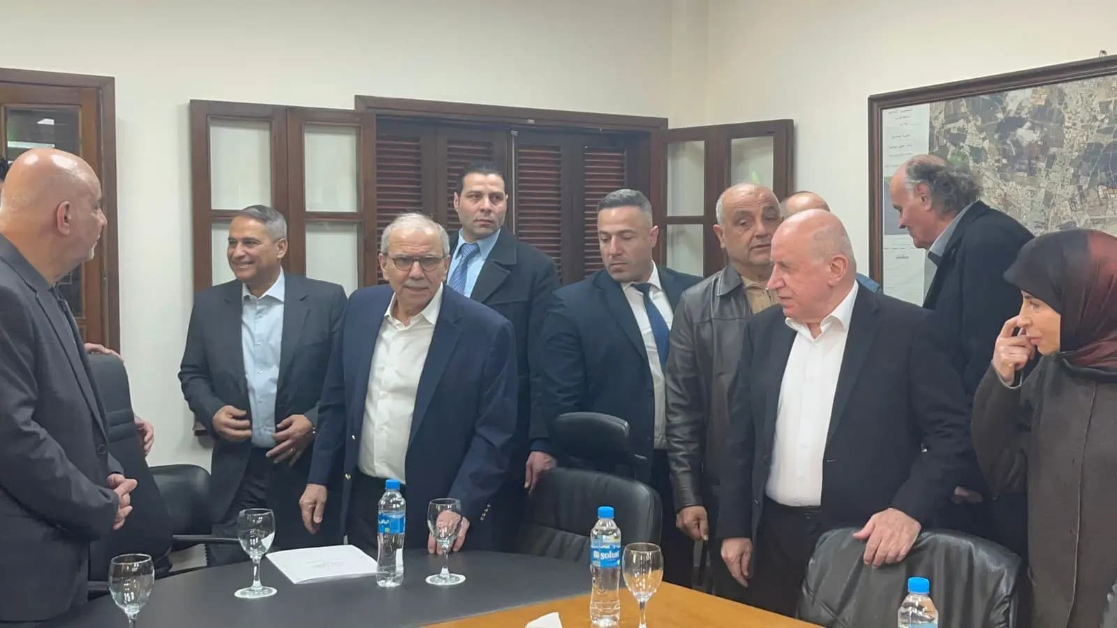 "من الثكنات إلى البلدات الحدودية".. سلام يجول جنوبا