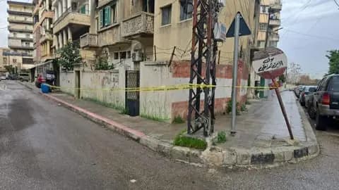 في طرابلس.. سيدة ترفض إخلاء منزلها رغم التحذيرات!