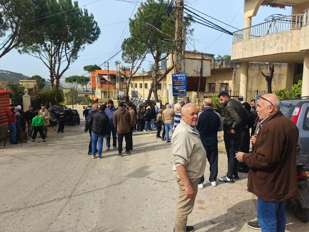 وقفة احتجاجية في الهبارية ومطالبات بالكشف عن مصير عطوي