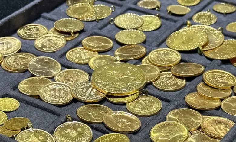 الذهب يحلّق قياسيًا.. والليرات تختفي من السوق؟