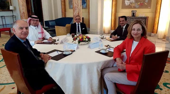 الخماسية تمهّد للقاهرة وباريس.. دعم الجيش مشروط بوضوح خطة حصر السلاح