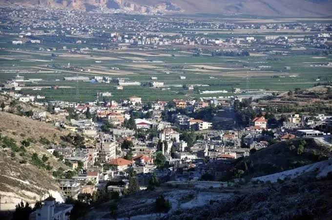 شـ.ـهداء باستهداف منزل بين بدنايل وقصرنبا
