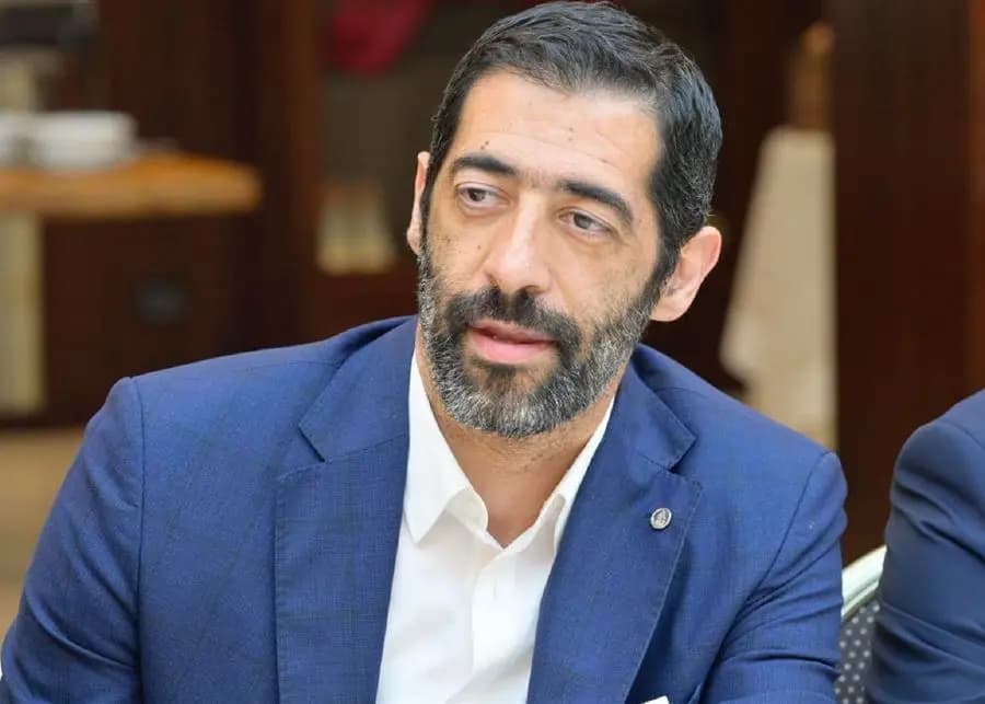 "الكتائب" تعارض!