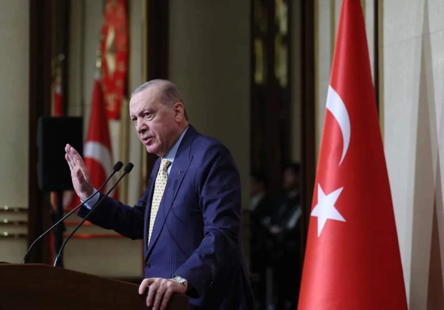 إردوغان: أوقفوا الحـ. ـرب قبل إشعـ. ـال المنطقة