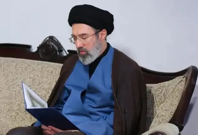 خامنئي أُصيب بكسر وكدمات!