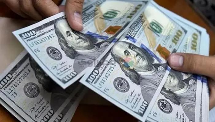 دولار السوق السوداء يسجل 38950 ليرة الآن
