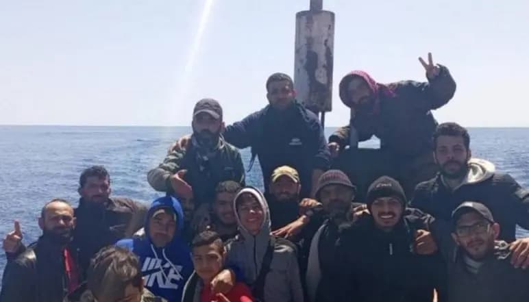 مراكب الهجرة لن تتوقف... واللاجئون الفلسطينيون هم الأكثر حماسة