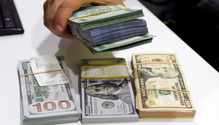 دولار الـ15.000… طبع ليرات بـ”الشوالات” و”دعسة ناقصة”