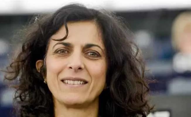 عقوبات ضد من يعيق الديمقراطية في لبنان!