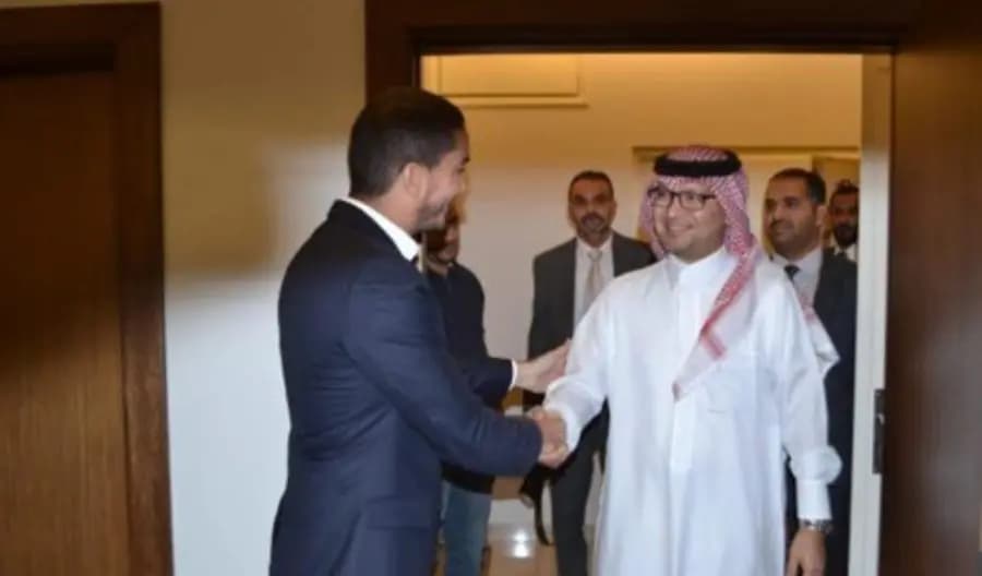 كريم كبارة بيحث مع البخاري في آخر المستجدات