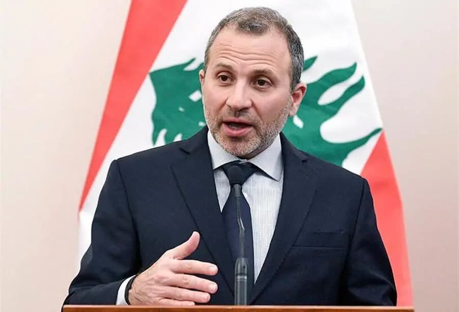 باسيل يحمل إسمًا توافقيًا الى بكركي!