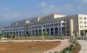 صعوباتٌ تواجه بداية العام الدراسي في الجامعة اللبنانية: حالها كحال البلد