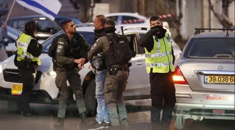 خلال اشتباكات في الضفة الغربية... مقتل شاب فلسطيني برصاص القوات الإسرائيلية