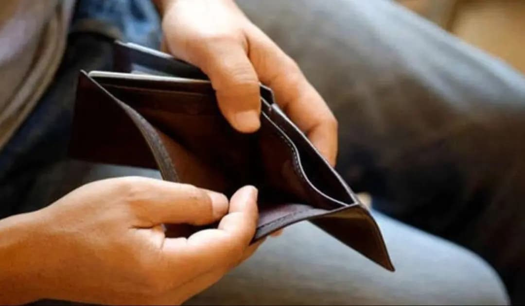 مطالبات برفع الأجور إلى 20 مليونًا... فهل يستجيب المعنيون؟