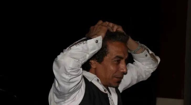 عثر عليه متوفيًا بمنزله..رحيل الشاعر ممدوح فوزي!