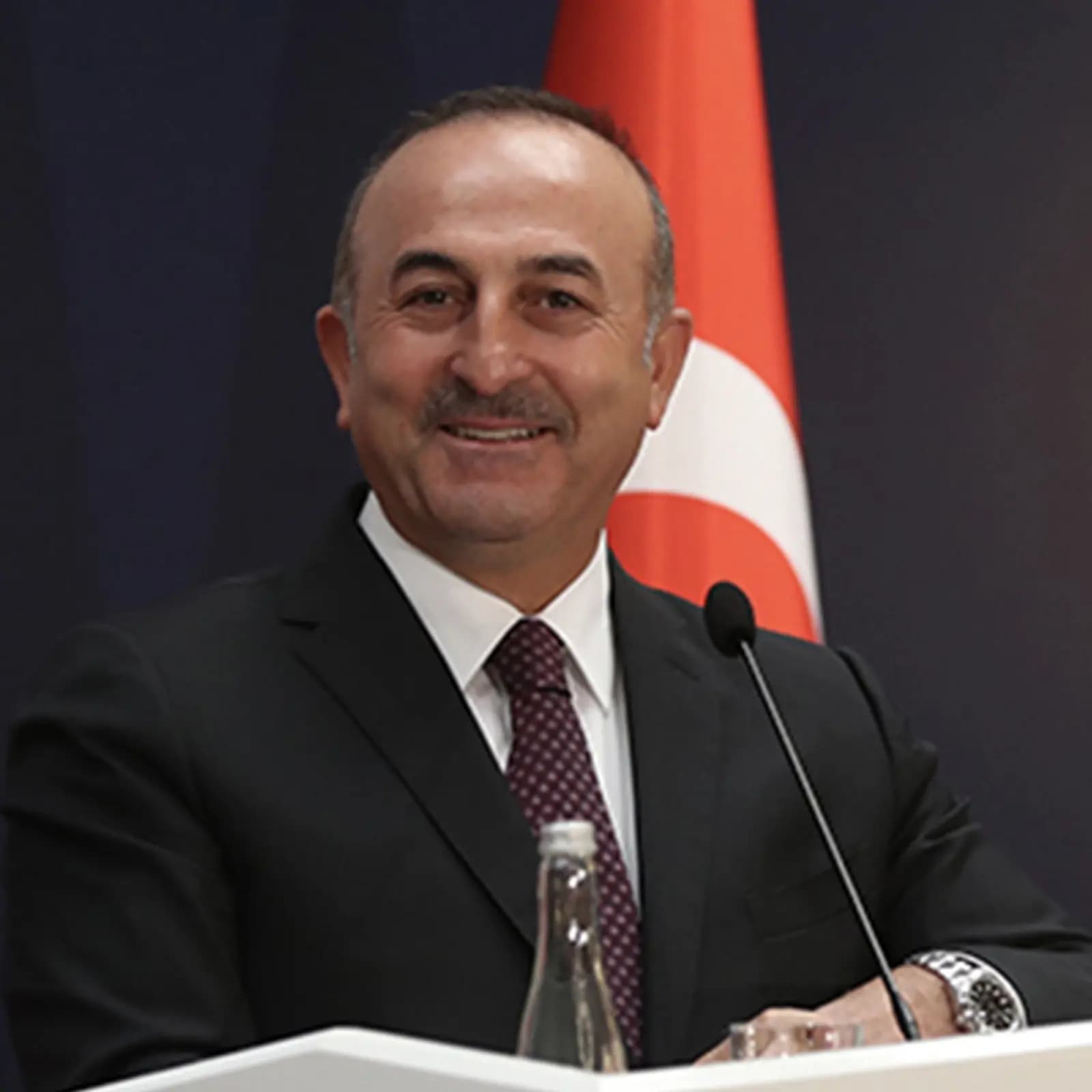 وزير الخارجية التركي جدد دعوته لاستضافة اجتماعات بين روسيا وأوكرانيا