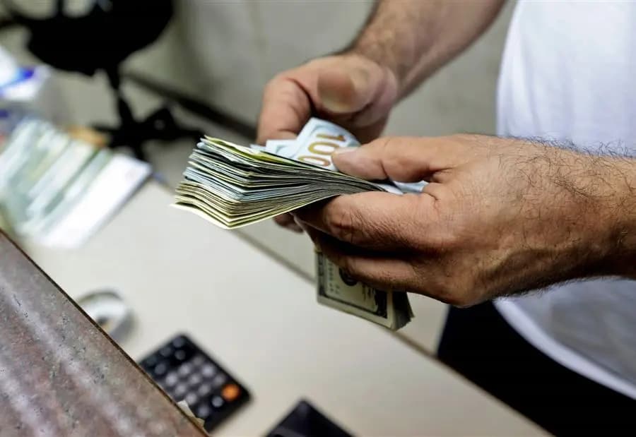 مصرف يتمنّع عن دفع وديعة نقابة المحامين في بيروت
