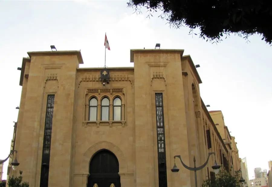 نائب يطرح نفسه لرئاسة الحكومة!