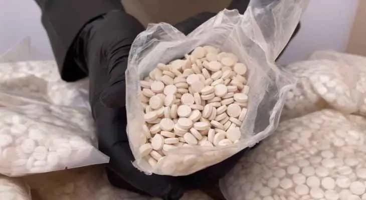 "الوطن" السعودية: ضبط تهريب وترويج نحو 15 مليون حبة كبتاغون منذ بداية العام