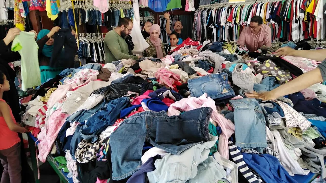 اللّبنانيّون يقتصدون أكثر... وداعًا لمحال الثياب الفاخرة وأهلًا ب"البالية"