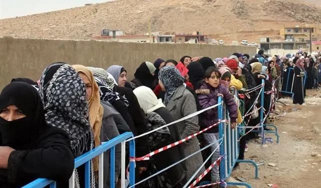 الأمن العام" يُعلن عن أعداد النازحين العائدين إلى سوريا
