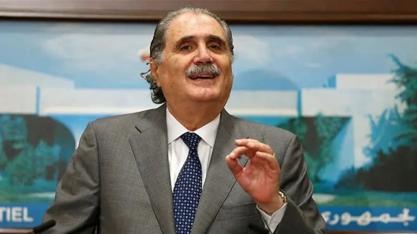 هذا ما كشفه مستشار رئيس الجمهورية عن امتعاضه من توقيع عون استقالة الحكومة...