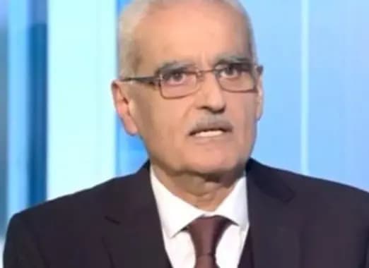 يزبك: الرئيس القوي هو الذي يمسك العصا من نصفها