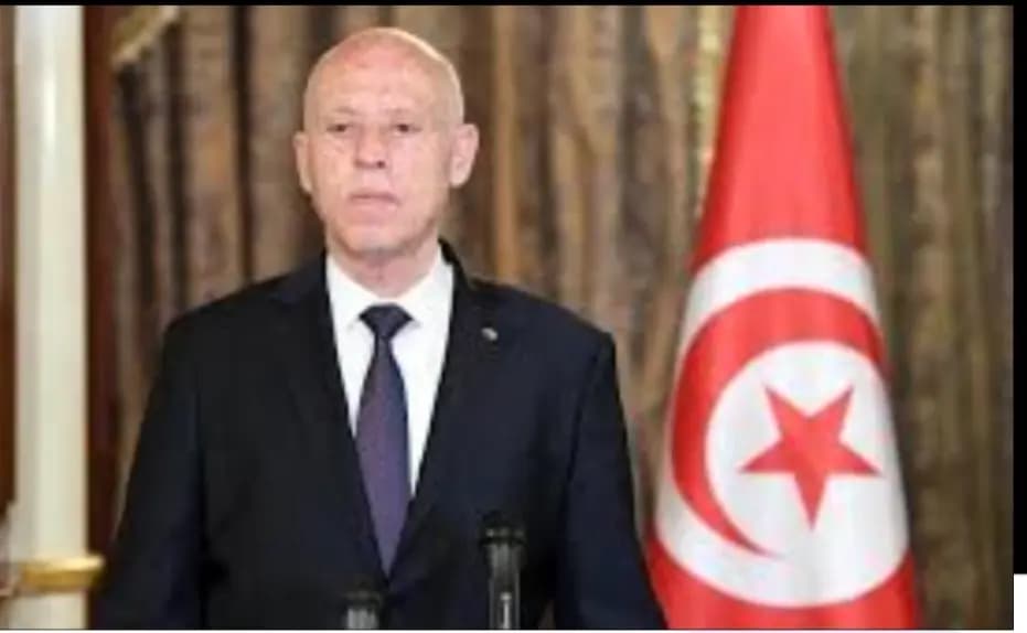 الرئيسُ التونسيّ قيس سعيد يوجّه وزارة الداخليّة بالتّصدّي لمن يحاولون ضربَ المسار الانتخابي