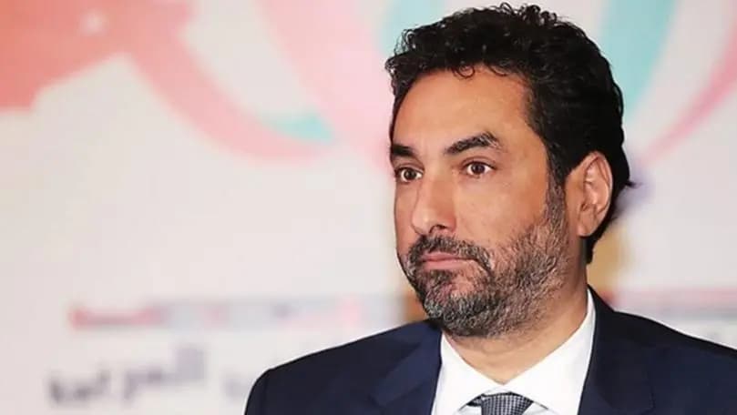 الصادق ثابت على "موقفه"!