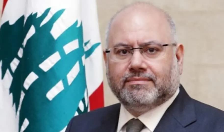 الأبيض: نتمسّكُ ونُصِرّ على الإتيان بالأدوية الحديثة