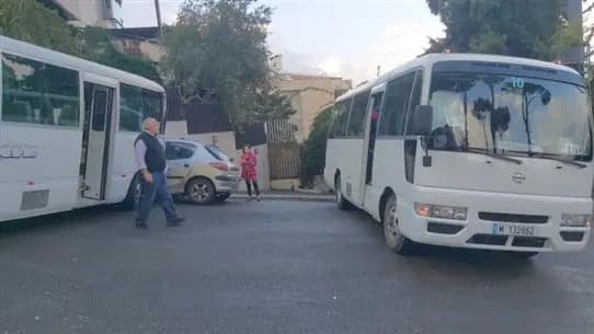 حافلة مدرسية تتعرّض لحادث سير!