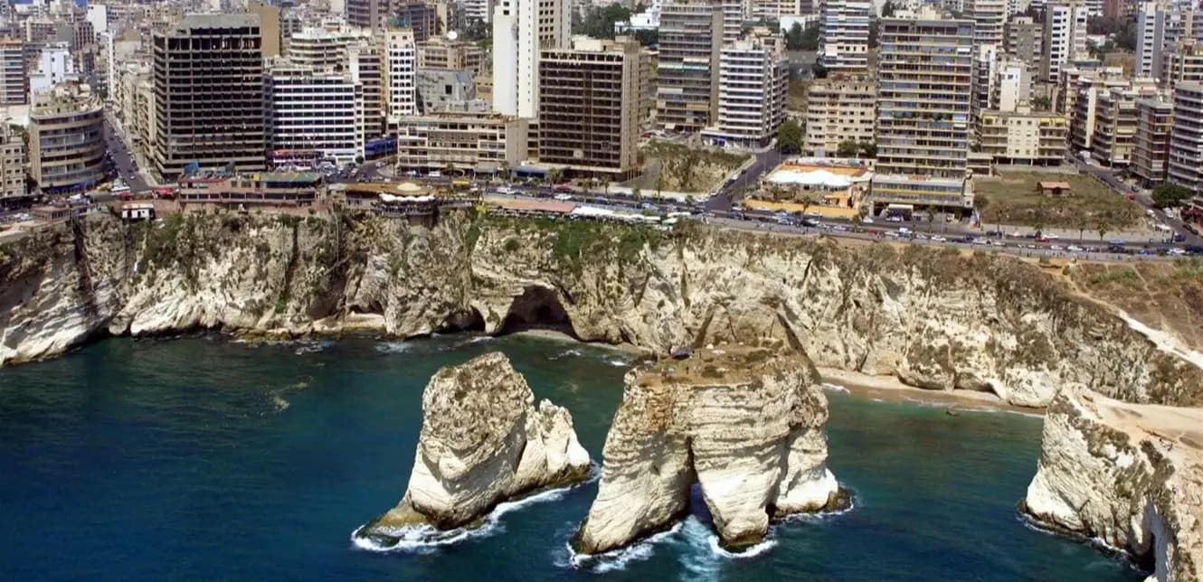 ماذا جرى في سماء بيروت؟