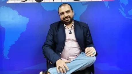 صحفي مصري متخفٍ.. منذ مدّة!