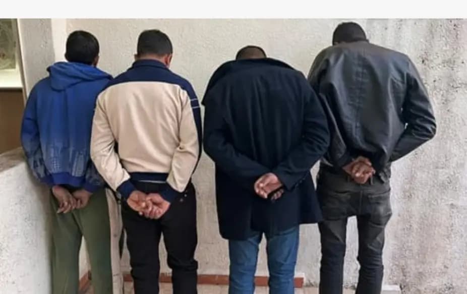 مداهمات في قب الياس.. وهذا ما جرى