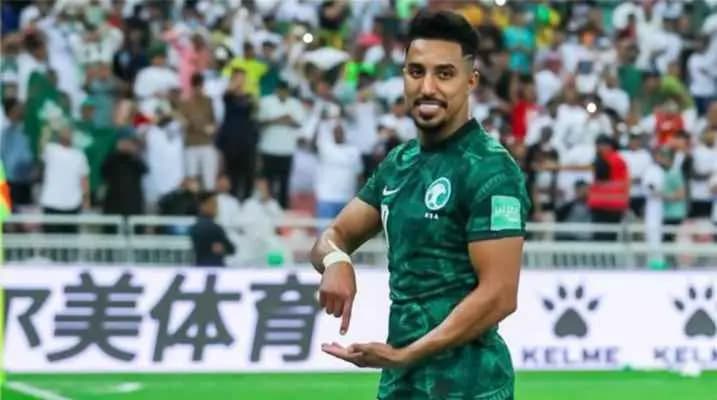 الدوسري إلى صدارة الهدافين العرب!