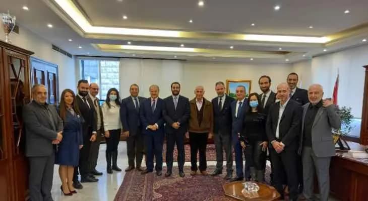 أبو حيدر زار نقابة المحامين واجتمع مع لجنة حماية المستهلك: لملاقاة جهودنا بمتابعة المحاضر مع القضاء المختص