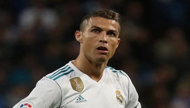 لاعب كوري يثير غضب رونالدو!