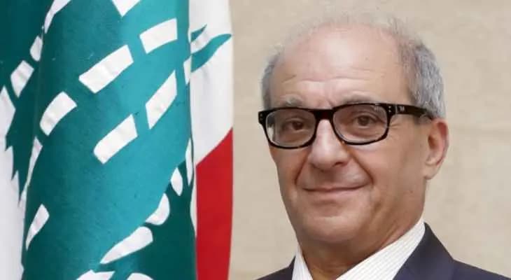 القبض بـ"الليرة" والضرائب بـ "الدولار"! .. وكلاس يُطالب!